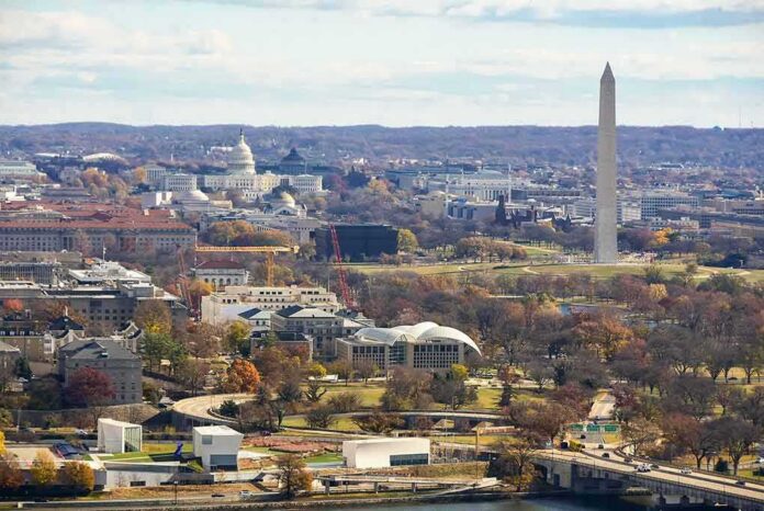 shutterstock_2394184917 Washington Monument and U.S. Capitol across the National Mall